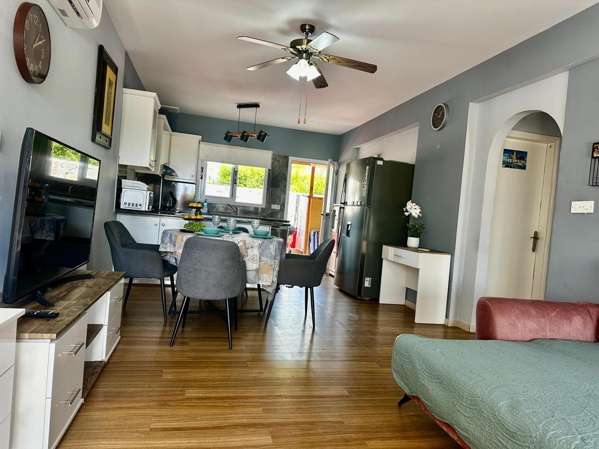 King Sunset Apartment